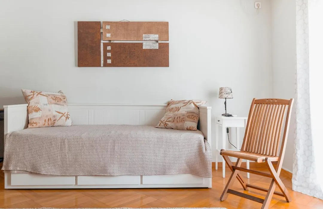 Comfortable 2 Bd Apartment Close To Athens Archeological Museum-1